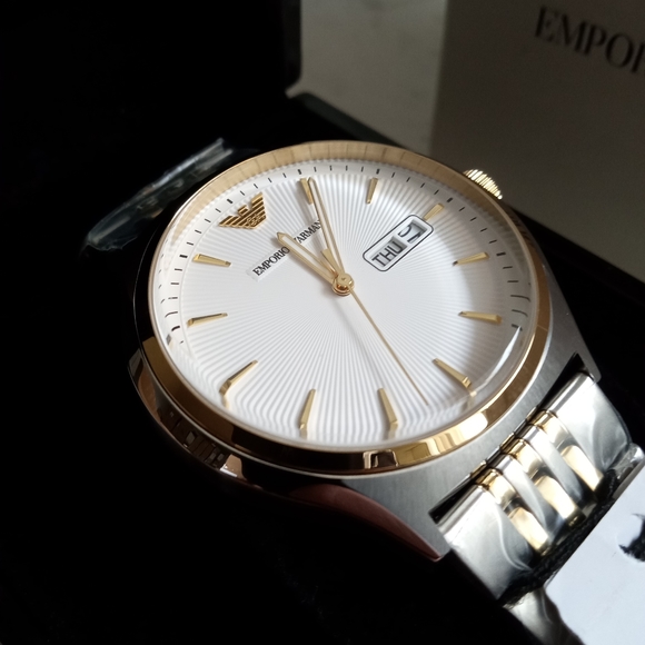 Emporio Armani Zeta AR11034 White Dial Gold Tone Bezel Metal Bracelet Mens Watch - Picture 4 of 15